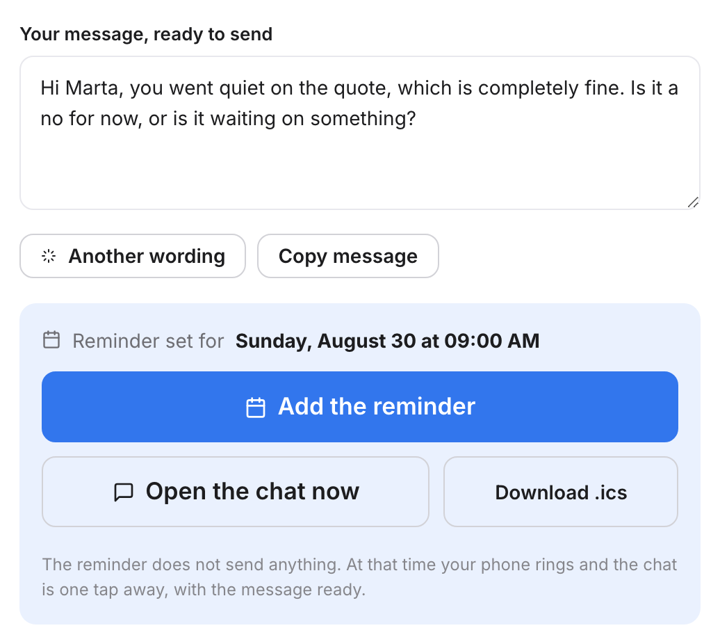 Step 3: the written message, the reminder set for Sunday at 09:00, and the buttons that add it to the calendar or open the chat
